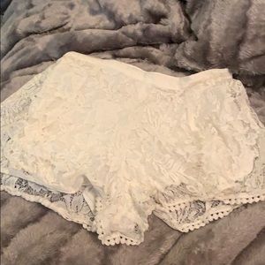 Hollister white lacy SKORT